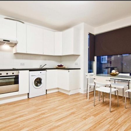 Budget Double Room Close To Leeds University And City Centre エクステリア 写真