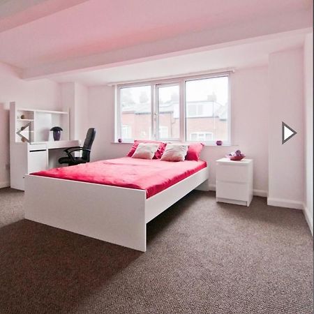 Budget Double Room Close To Leeds University And City Centre エクステリア 写真